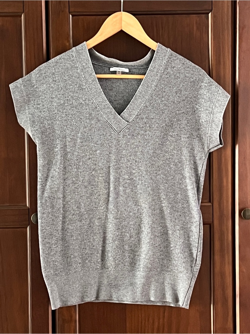 Vila Milano V-Neck Ribbed Cap Sleeve Knit Sweater Top - Gray M